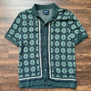 Abercrombie & Fitch Men's Stitch Geometric Button-Through Sweater Polo